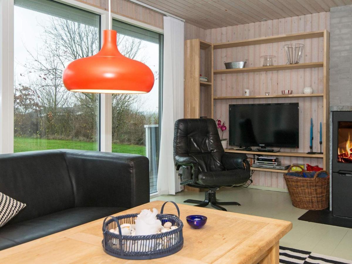 8 Person Holiday Home In Ebeltoft Εξωτερικό φωτογραφία